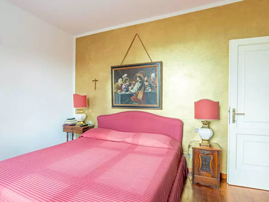 Immagine 28 di Villa in vendita  a Carrara