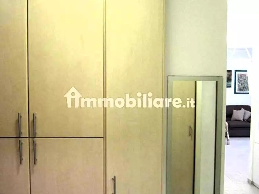 Immagine 5 di Appartamento in vendita  a Massa