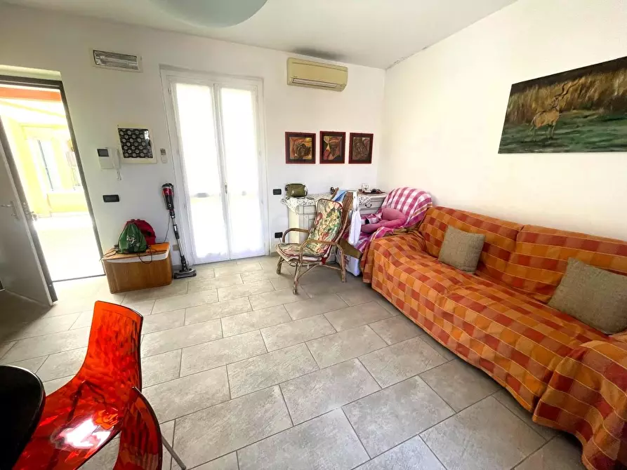 Immagine 17 di Appartamento in vendita  a Massa