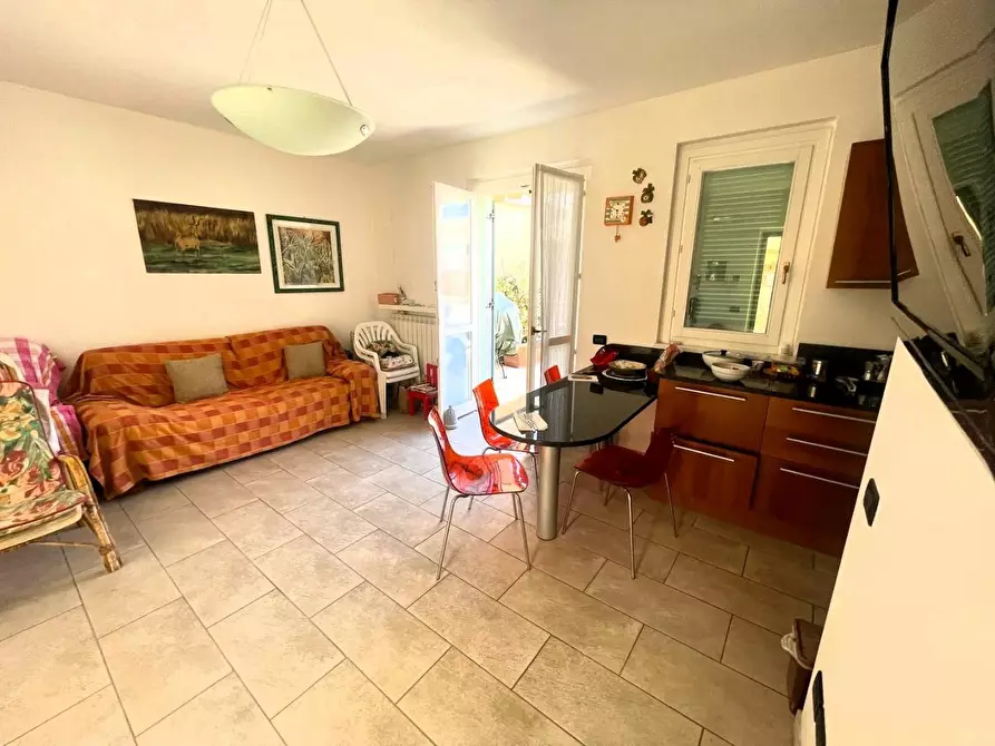 Immagine 16 di Appartamento in vendita  a Massa