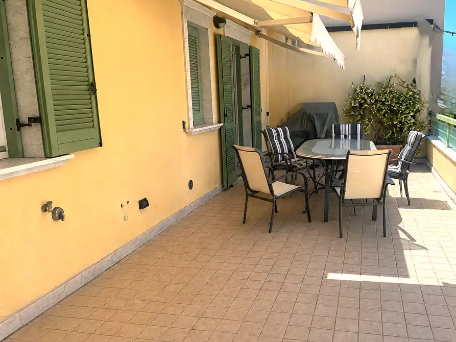 Immagine 12 di Appartamento in vendita  a Massa