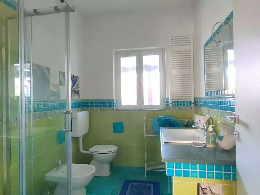 Immagine 16 di Casa indipendente in vendita  a Massa