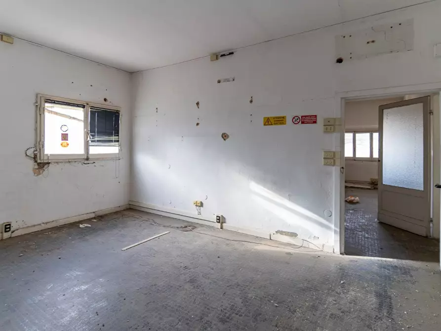 Immagine 13 di Appartamento in vendita  a Empoli