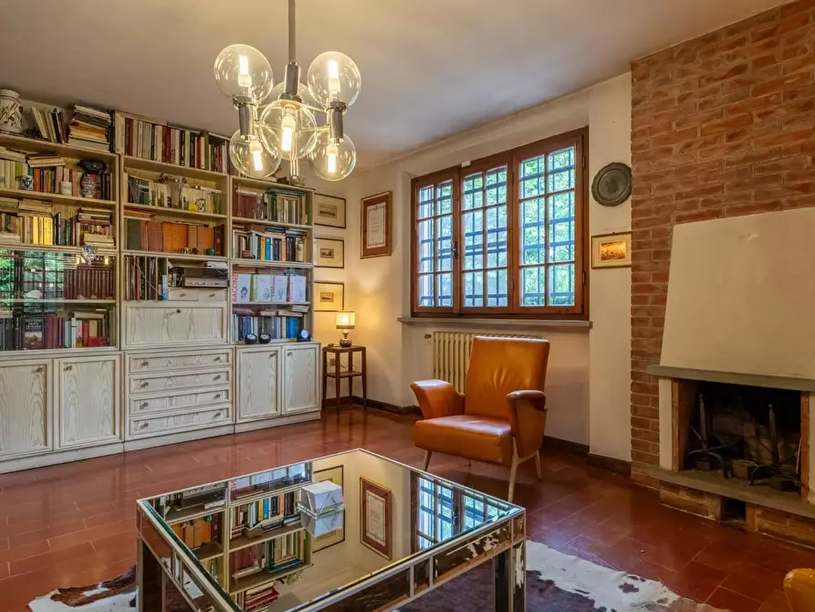 Immagine 7 di Villa in vendita  a San Giuliano Terme