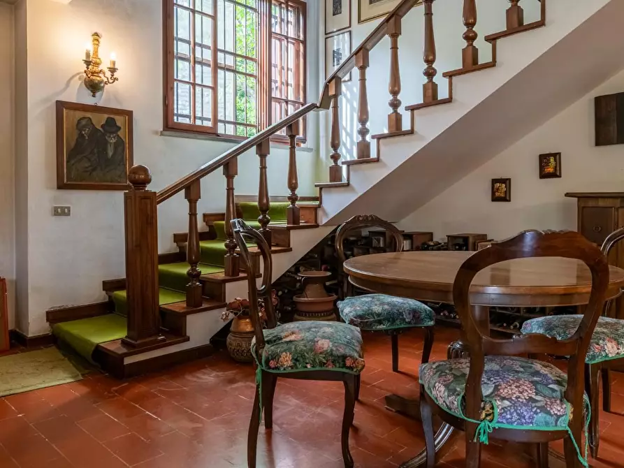 Immagine 4 di Villa in vendita  a San Giuliano Terme