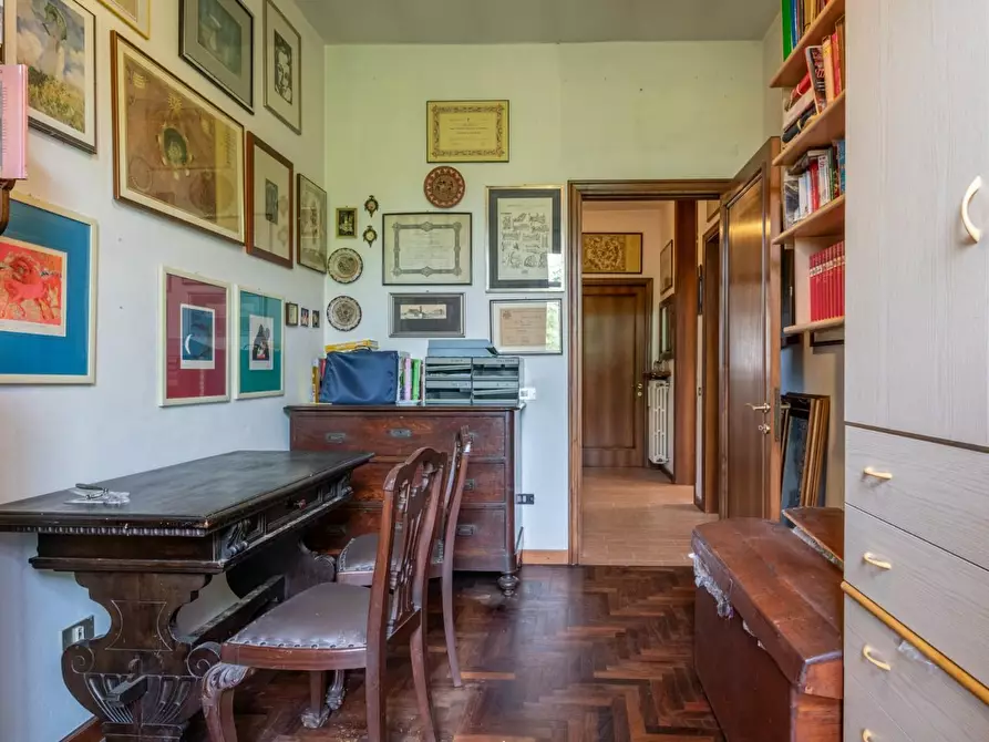 Immagine 33 di Villa in vendita  a San Giuliano Terme