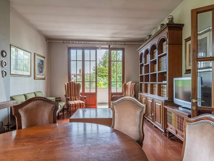 Immagine 12 di Villa in vendita  a San Giuliano Terme