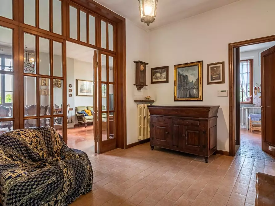 Immagine 9 di Villa in vendita  a San Giuliano Terme
