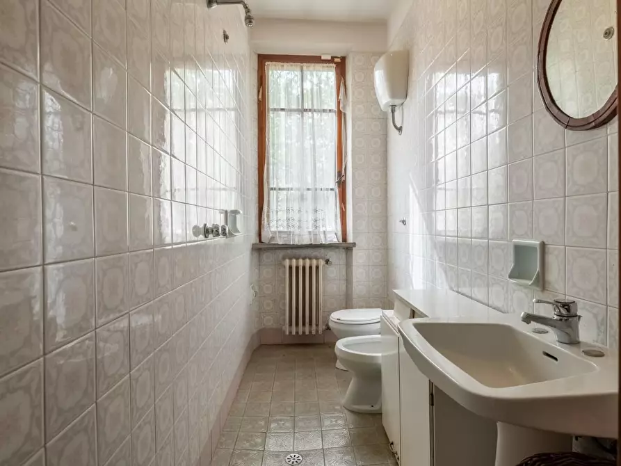 Immagine 40 di Villa in vendita  a San Giuliano Terme