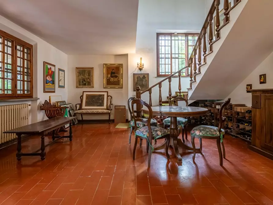 Immagine 3 di Villa in vendita  a San Giuliano Terme