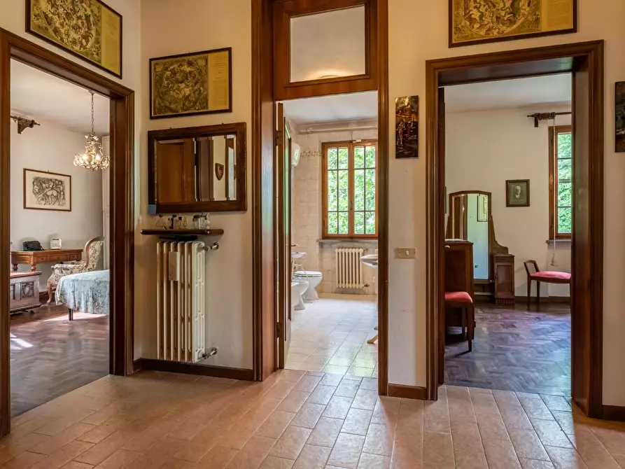 Immagine 26 di Villa in vendita  a San Giuliano Terme