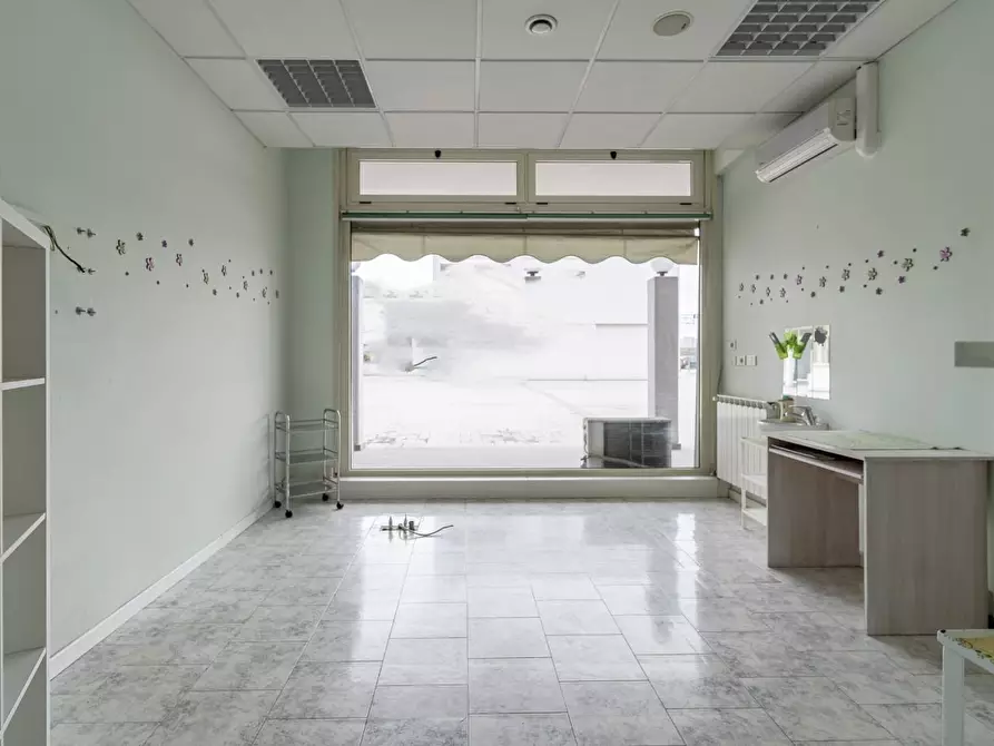 Immagine 6 di Ufficio in vendita  a Empoli