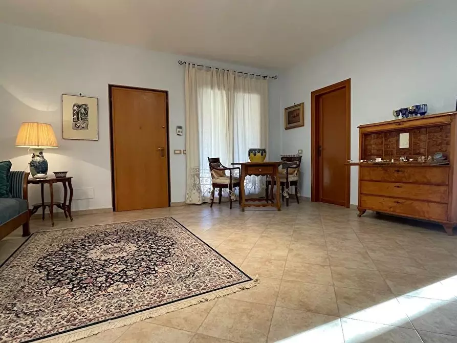 Immagine 29 di Casa trifamiliare in vendita  a Fiumicino