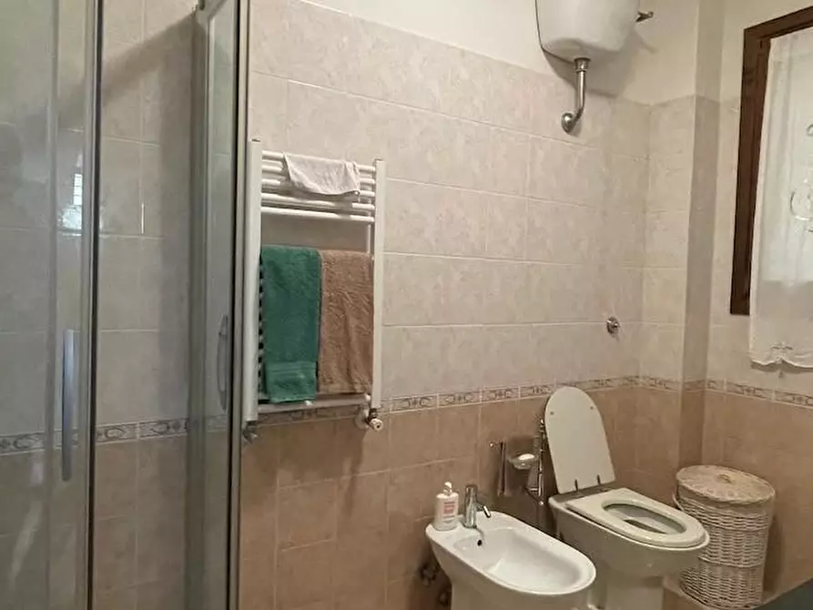 Immagine 28 di Casa trifamiliare in vendita  a Fiumicino