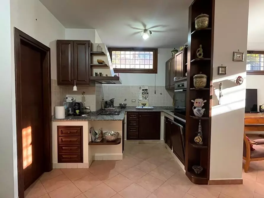 Immagine 21 di Casa trifamiliare in vendita  a Fiumicino