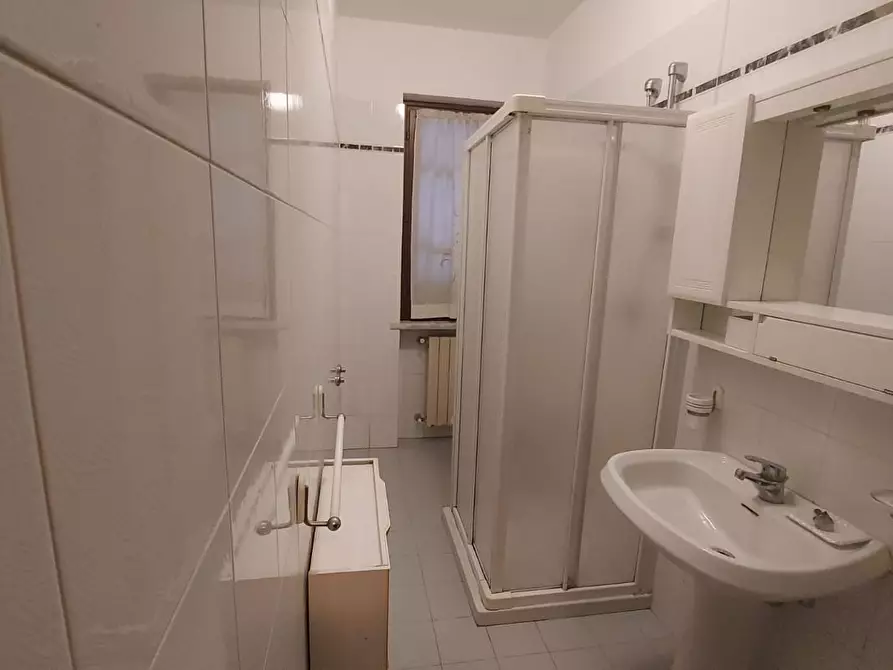 Immagine 17 di Villetta a schiera in vendita  a Massa