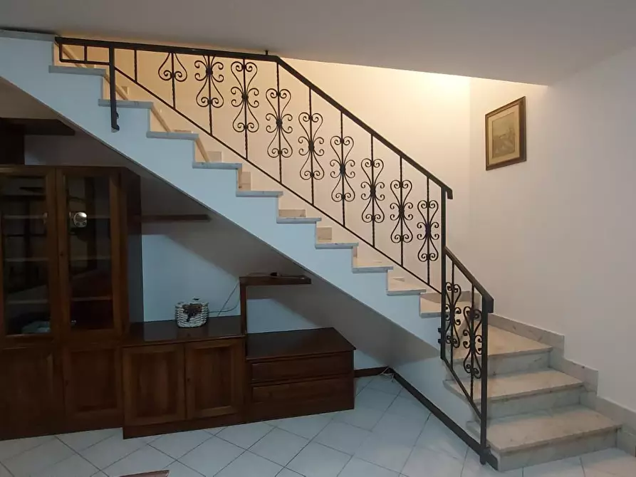 Immagine 6 di Villetta a schiera in vendita  a Massa