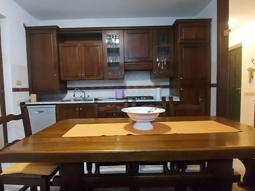 Immagine 5 di Villetta a schiera in vendita  a Massa