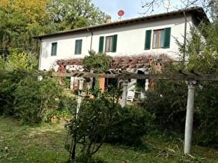 Immagine 10 di Casa bifamiliare in vendita  a San Giuliano Terme