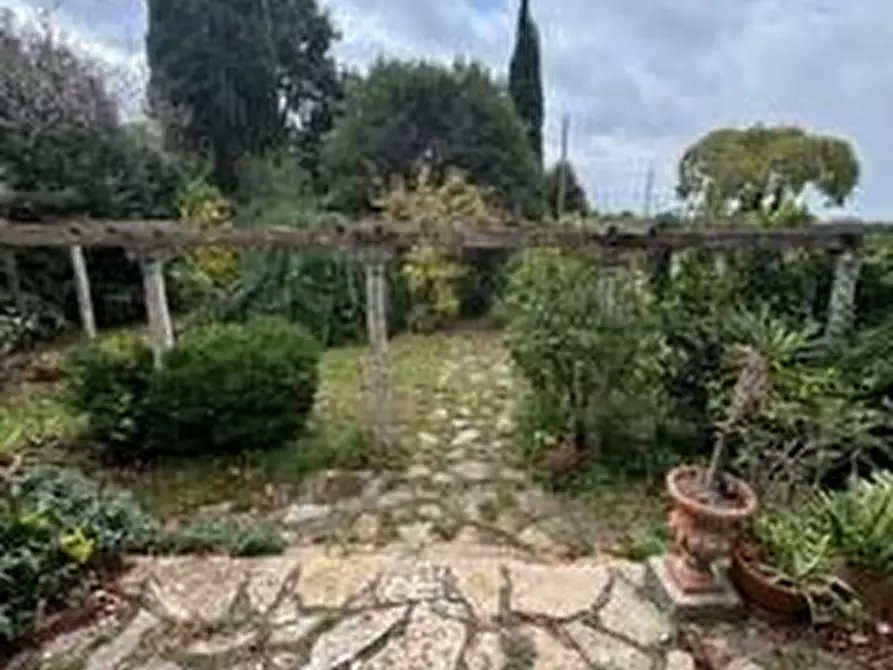 Immagine 44 di Casa bifamiliare in vendita  a San Giuliano Terme