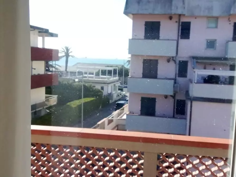 Immagine 14 di Appartamento in vendita  a Carrara