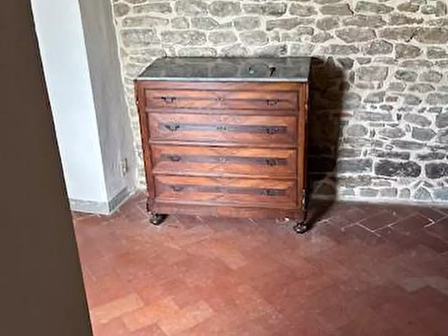 Immagine 9 di Casa colonica in vendita  a Vinci