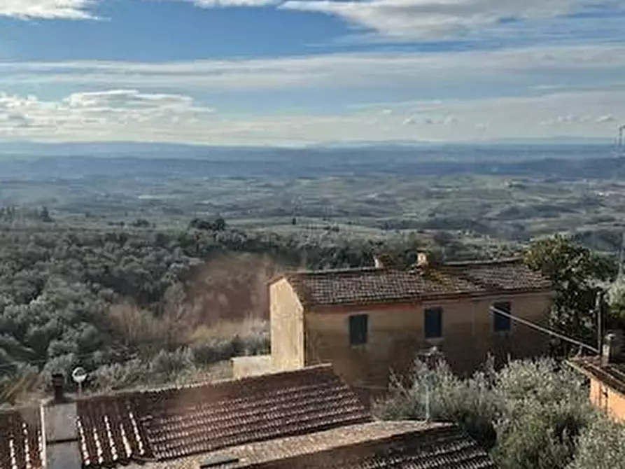 Immagine 16 di Casa colonica in vendita  a Vinci