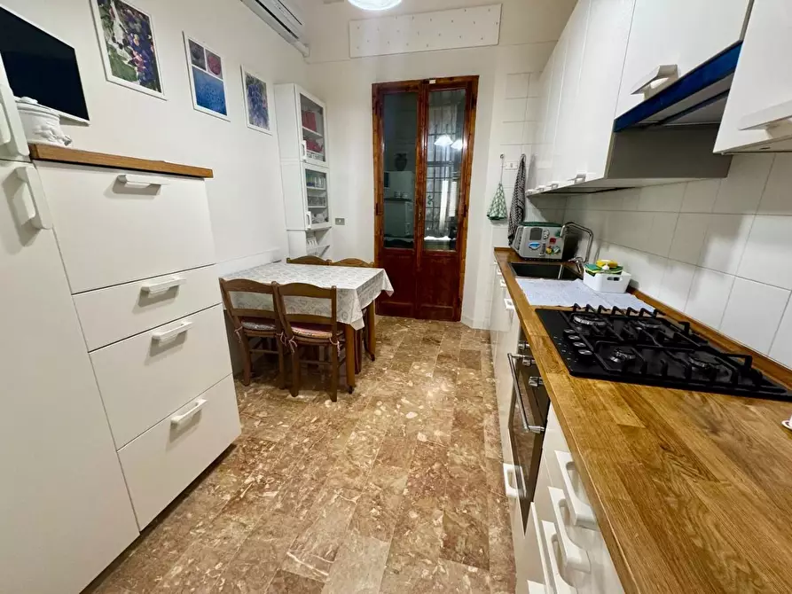 Immagine 8 di Appartamento in vendita  a Pontedera