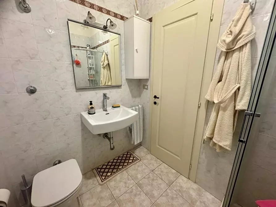 Immagine 13 di Appartamento in vendita  a Pontedera