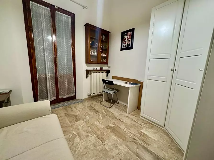 Immagine 10 di Appartamento in vendita  a Pontedera