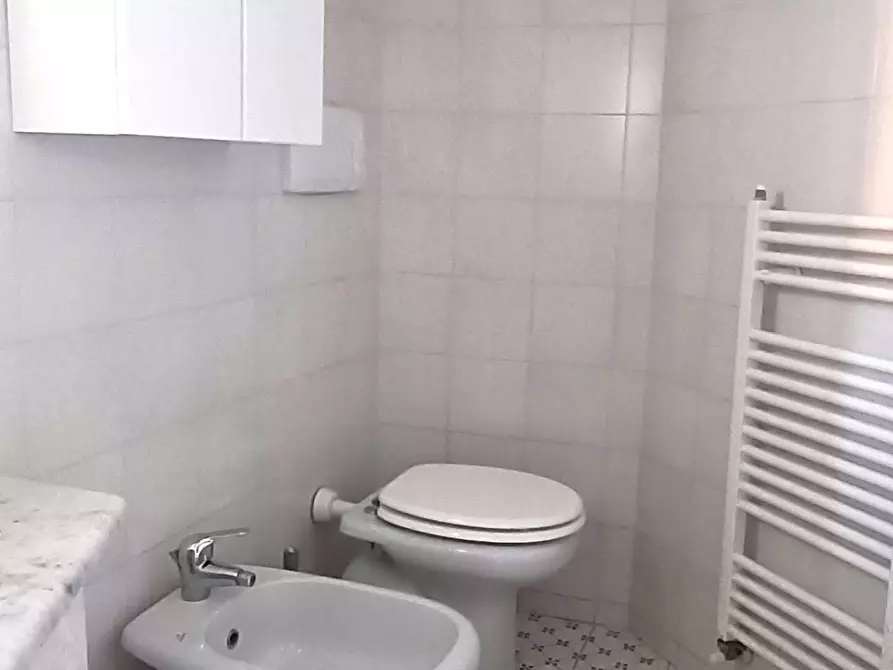 Immagine 14 di Appartamento in vendita  a Lerici