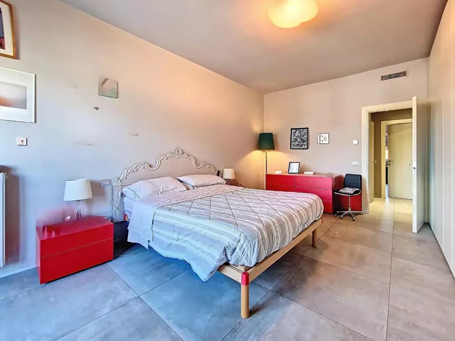 Immagine 21 di Appartamento in vendita  a Pisa