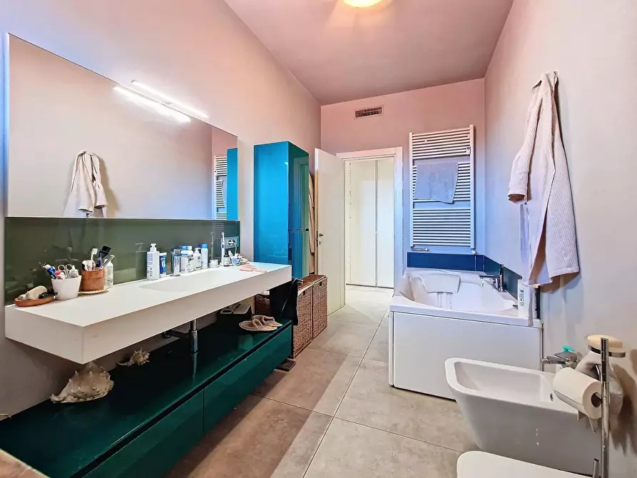 Immagine 10 di Appartamento in vendita  a Pisa