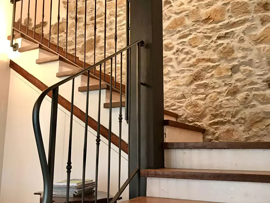 Immagine 11 di Rustico / casale in vendita  a Massarosa