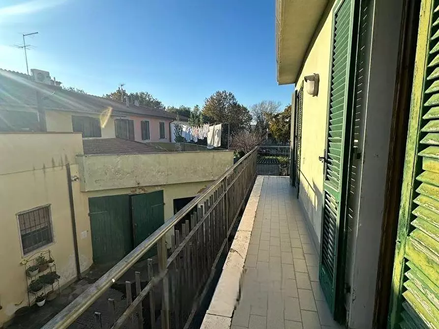 Immagine 2 di Terratetto in vendita  a Pisa