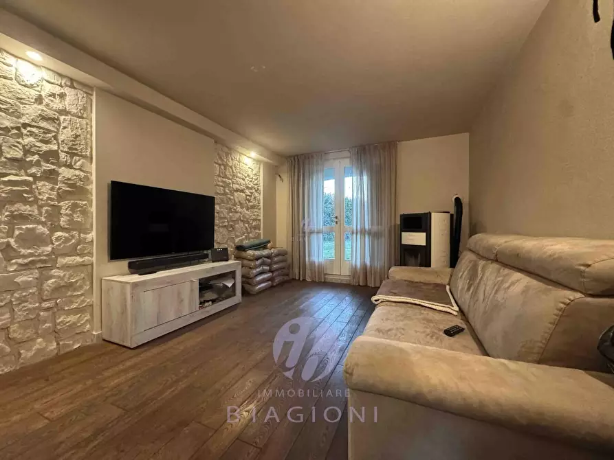 Immagine 37 di Casa bifamiliare in vendita  a Pietrasanta