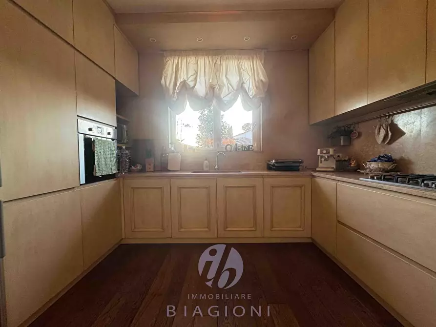 Immagine 18 di Casa bifamiliare in vendita  a Pietrasanta