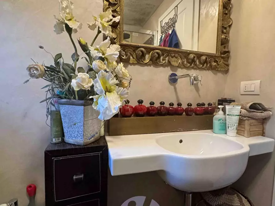 Immagine 40 di Casa bifamiliare in vendita  a Pietrasanta