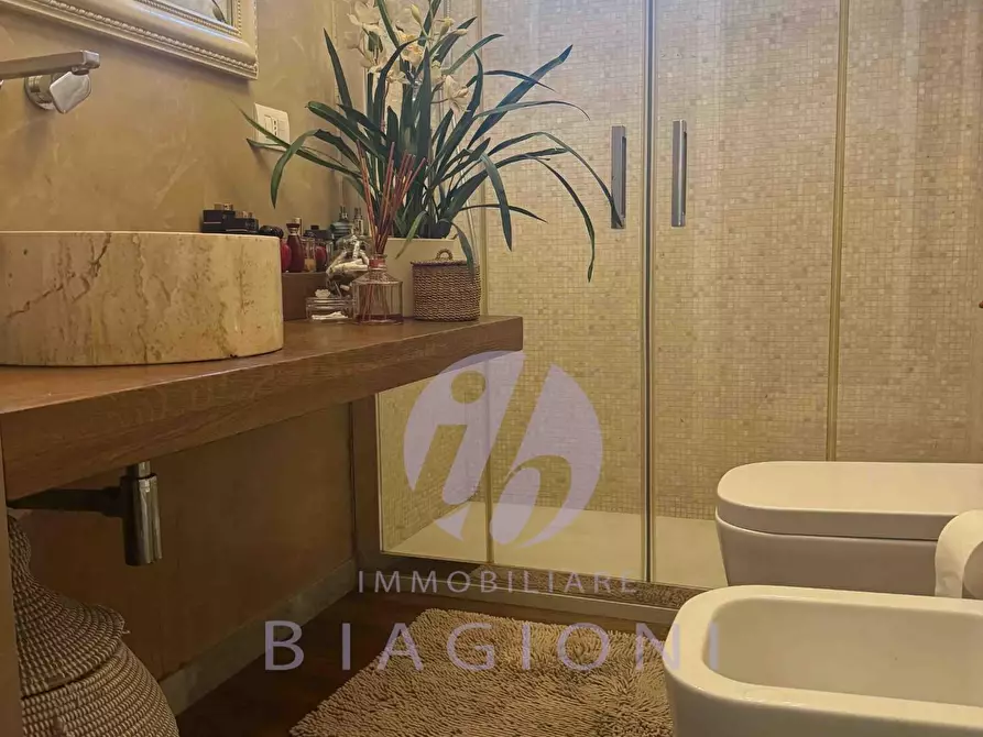 Immagine 30 di Casa bifamiliare in vendita  a Pietrasanta