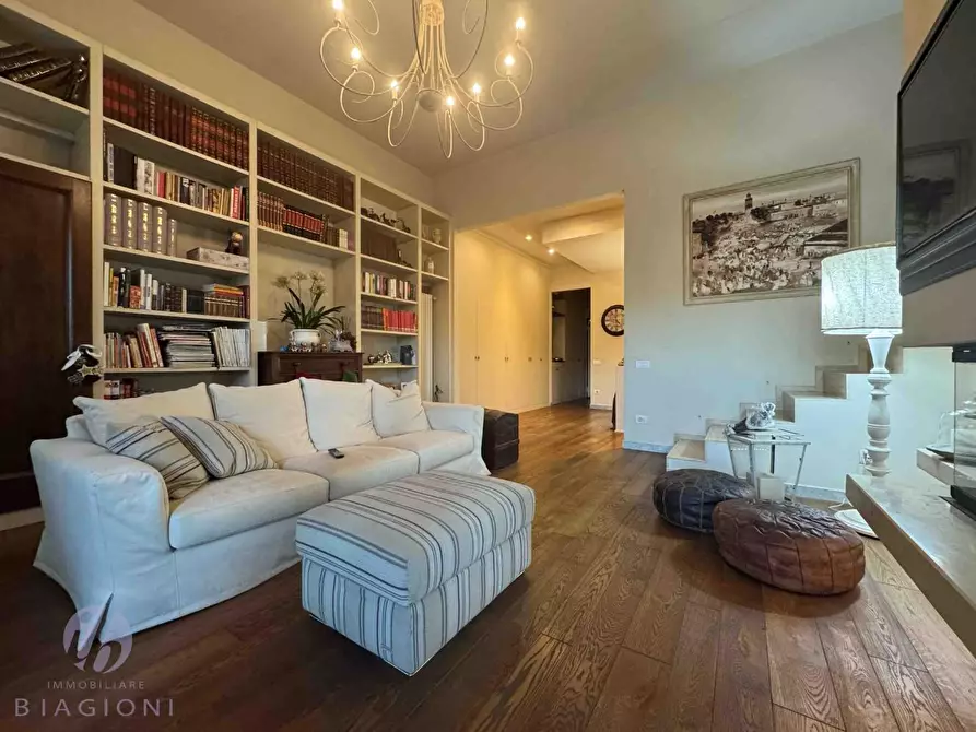 Immagine 26 di Casa bifamiliare in vendita  a Pietrasanta