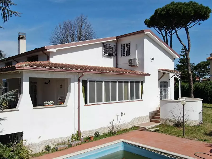 Immagine 58 di Villa in vendita  a Fiumicino