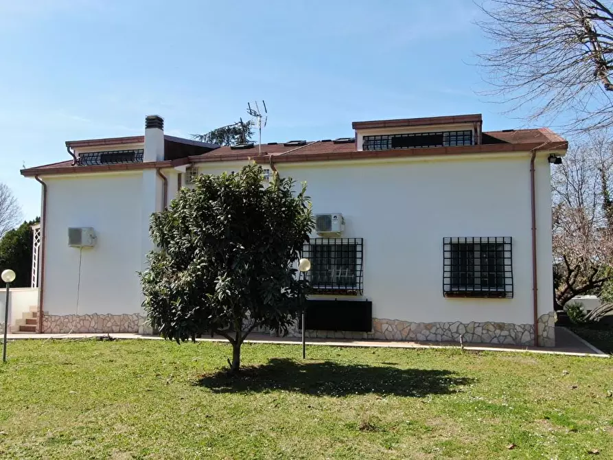 Immagine 63 di Villa in vendita  a Fiumicino