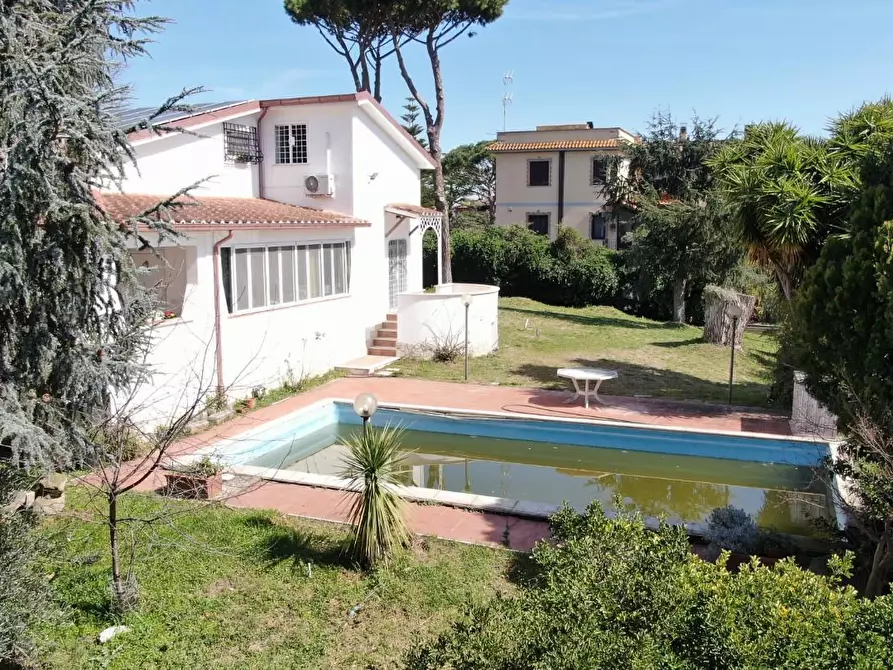 Immagine 65 di Villa in vendita  a Fiumicino