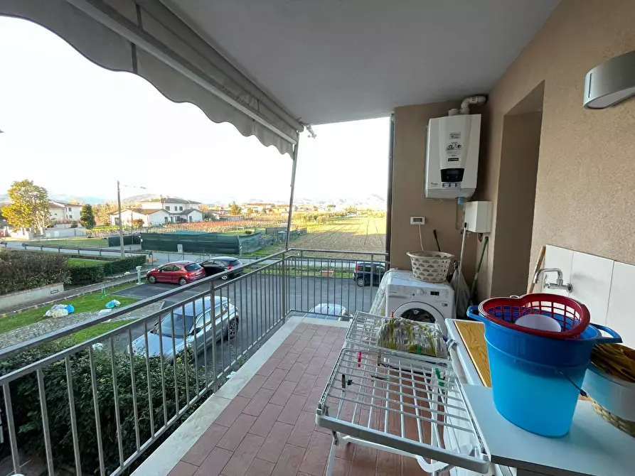 Immagine 22 di Appartamento in vendita  a Lucca