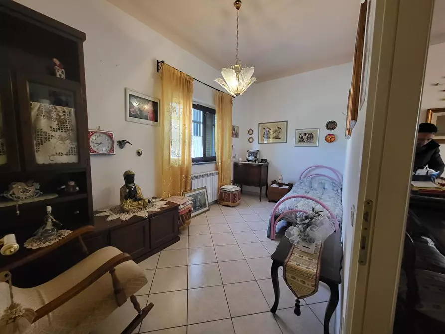 Immagine 4 di Appartamento in vendita  a Cascina