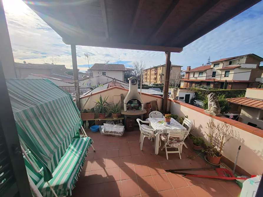 Immagine 11 di Appartamento in vendita  a Cascina