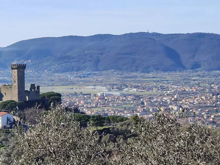 casa indipendente in vendita a Castelnuovo Magra