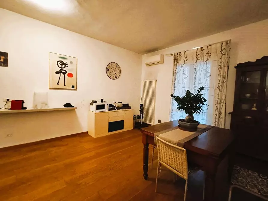 Immagine 11 di Appartamento in vendita  a Vinci