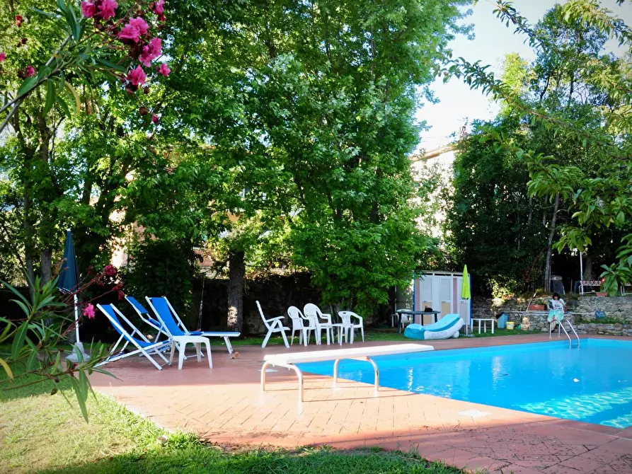 Immagine 7 di Villa in vendita  a Calci