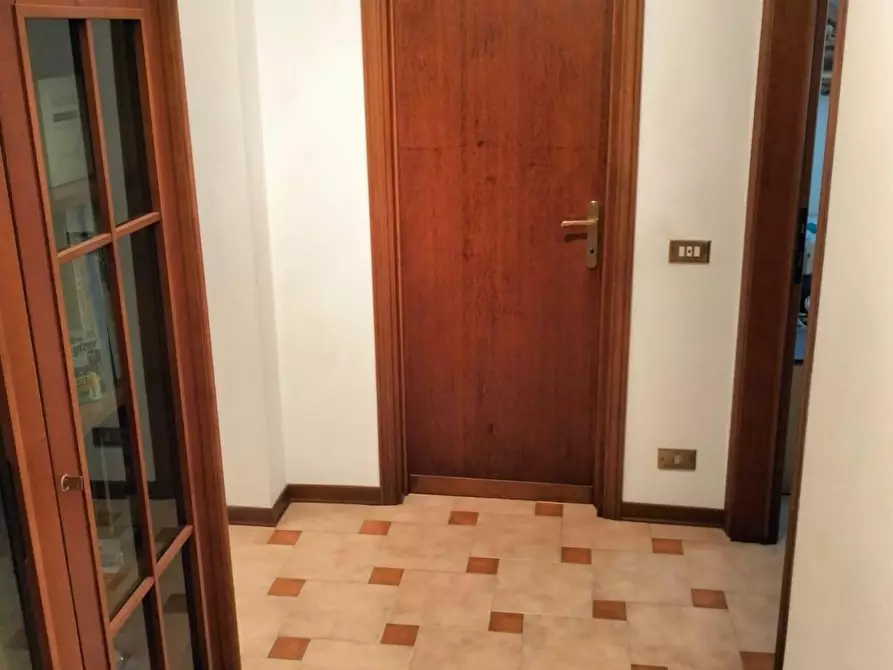 Immagine 12 di Appartamento in vendita  a Livorno